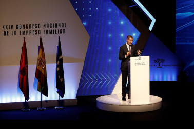 El rey Felipe VI ha inaugurado este lunes en Pamplona la 24 edición del Congreso Nacional de la Empresa Familiar.