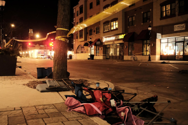Al menos cinco personas han muerto y unas 40 han resultado heridas después de que un vehículo atravesara un desfile que se estaba celebrando en la ciudad estadounidense de Waukesha, en el estado de Wisconsin