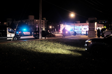 Al menos cinco personas han muerto y unas 40 han resultado heridas después de que un vehículo atravesara un desfile que se estaba celebrando en la ciudad estadounidense de Waukesha, en el estado de Wisconsin