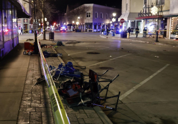Al menos cinco personas han muerto y unas 40 han resultado heridas después de que un vehículo atravesara un desfile que se estaba celebrando en la ciudad estadounidense de Waukesha, en el estado de Wisconsin