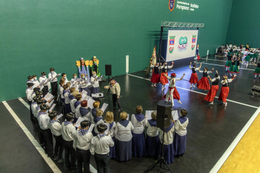 Fotos del 90 aniversario de la peña Mutiko.