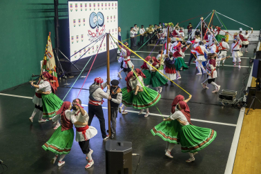 Fotos del 90 aniversario de la peña Mutiko.