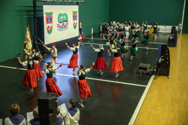 Fotos del 90 aniversario de la peña Mutiko.