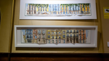 El artista ha introducido el formato plegado y apaisado en sus obras más recientes.