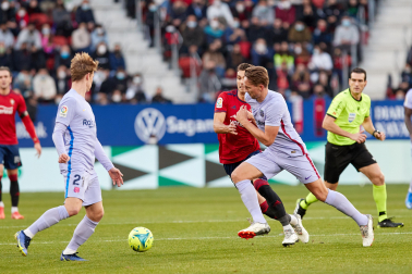 Fotos del Osasuna-Barcelona./J.P Urdiroz