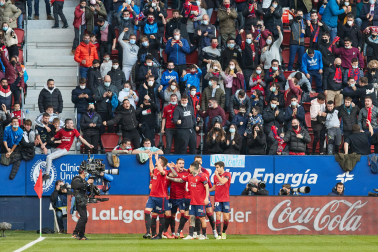 Fotos del Osasuna-Barcelona./J.P Urdiroz