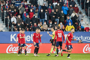 Fotos del Osasuna-Barcelona./J.P Urdiroz