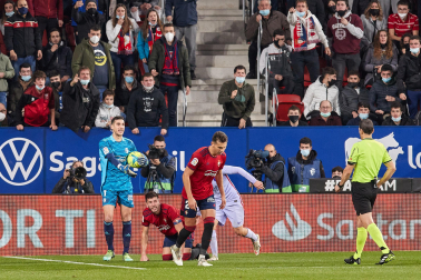 Fotos del Osasuna-Barcelona./J.P Urdiroz