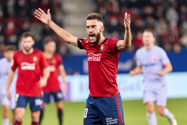 Fotos del Osasuna-Barcelona./J.P Urdiroz