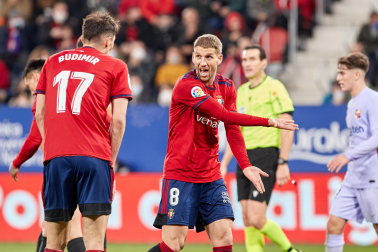 Fotos del Osasuna-Barcelona./J.P Urdiroz