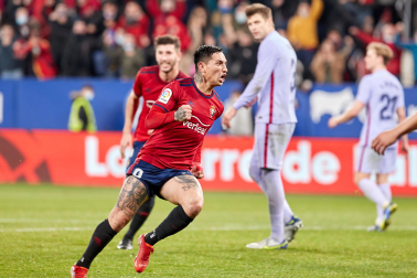 Fotos del Osasuna-Barcelona./J.P Urdiroz