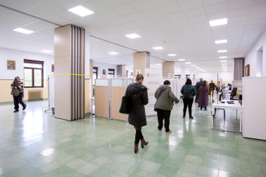 Apertura del nuevo vacunódromo en el Seminario de Pamplona