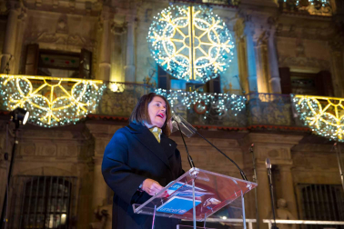 Fotos del pregón de Navidad en la plaza del Ayuntamiento de Pamplona