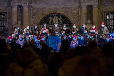 Fotos del pregón de Navidad en la plaza del Ayuntamiento de Pamplona