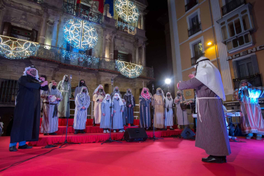 Fotos del pregón de Navidad en la plaza del Ayuntamiento de Pamplona