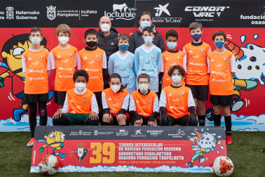 EL LAGO DE MENDILLORRI. Daniel Arraiga, Iker Mina, Xabier Rondón, Ismael Ezeama, Bob Njagi, Lucas Jiménez, Igor Solntsev, Tasio Suescun, Fermín Lumbreras, Daniel Úsar, Sebastián Gutiérrez, Nerea León, Adrián Muñoz, Ivaylo Stefano.