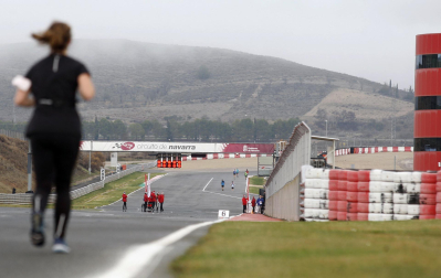 Imagen de la II SanSilRace en el Circuito de Navarra en Los Arcos