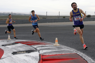 Imagen de la II SanSilRace en el Circuito de Navarra en Los Arcos