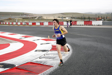 Imagen de la II SanSilRace en el Circuito de Navarra en Los Arcos