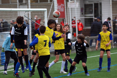 Imagen de uno de los partidos del Torneo Interescolar disputados el martes 28 de diciembre