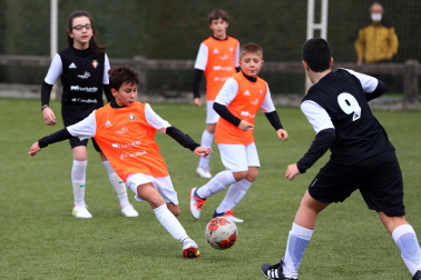 Imagen de uno de los partidos del Torneo Interescolar disputados el martes 28 de diciembre
