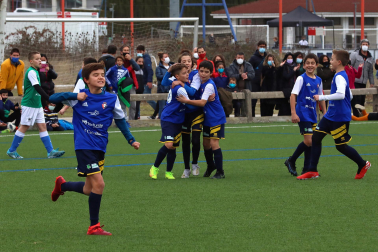 Imagen de uno de los partidos del Torneo Interescolar disputados el martes 28 de diciembre