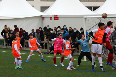 Imagen de uno de los partidos del Torneo Interescolar disputados el martes 28 de diciembre