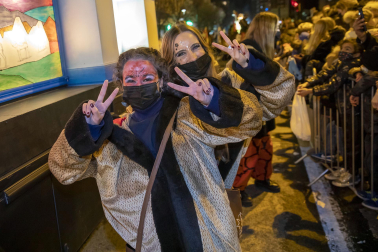 Las calles de Pamplona se llenaron de luz, color y magia en la Cabalgata de los Reyes magos