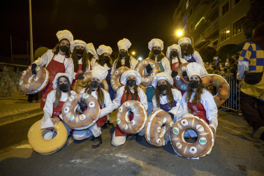 Las calles de Pamplona se llenaron de luz, color y magia en la Cabalgata de los Reyes magos