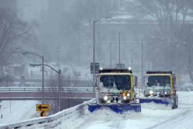 'Nor'easter' cubrió de blanco la costa este de EE UU