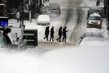 'Nor'easter' cubrió de blanco la costa este de EE UU