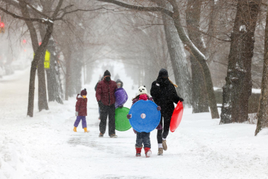 'Nor'easter' cubrió de blanco la costa este de EE UU
