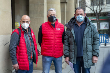 Protesta de los agricultores y ganaderos con sus tractores en Pamplona