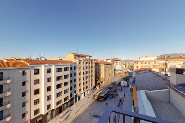 Impresionantes áticos dúplex en Carlos III