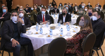 *A: JOSE CARLOS CORDOVILLA 
*F: 04-03-2022
*P: 
*L: PAMPLONA 
*T: DESAYUNO EMPRESARIAL BANCO DE SANTANDER - DIARIO DE NAVARRA. LOS ACTUALES DESAFIOS DE LAS EMPRESAS