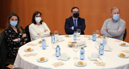 *A: JOSE CARLOS CORDOVILLA 
*F: 04-03-2022
*P: 
*L: PAMPLONA 
*T: DESAYUNO EMPRESARIAL BANCO DE SANTANDER - DIARIO DE NAVARRA. LOS ACTUALES DESAFIOS DE LAS EMPRESAS