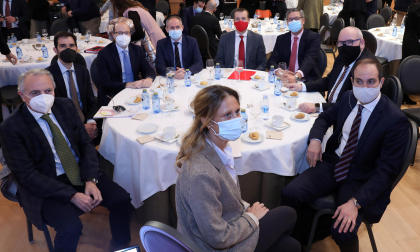 *A: JOSE CARLOS CORDOVILLA 
*F: 04-03-2022
*P: 
*L: PAMPLONA 
*T: DESAYUNO EMPRESARIAL BANCO DE SANTANDER - DIARIO DE NAVARRA. LOS ACTUALES DESAFIOS DE LAS EMPRESAS