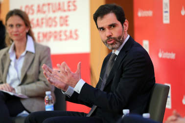 *A: JOSE CARLOS CORDOVILLA 
*F: 04-03-2022
*P: 
*L: PAMPLONA 
*T: DESAYUNO EMPRESARIAL BANCO DE SANTANDER - DIARIO DE NAVARRA. LOS ACTUALES DESAFIOS DE LAS EMPRESAS