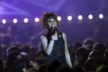 Zaz, durante su concierto en Baluarte./