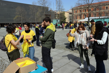 rabajadoras de 45 escuelas infantiles, convocadas por la plataforma, se han movilizado este sábado en Pamplona