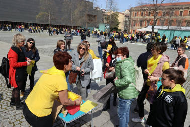 rabajadoras de 45 escuelas infantiles, convocadas por la plataforma, se han movilizado este sábado en Pamplona
