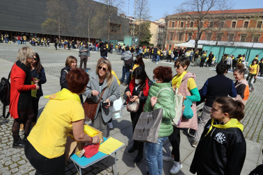 rabajadoras de 45 escuelas infantiles, convocadas por la plataforma, se han movilizado este sábado en Pamplona