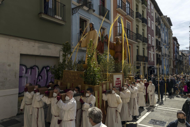 Procesión de Domingo de Ramos en Pamplona, desde la plaza Santa María la Real hasta la Catedral