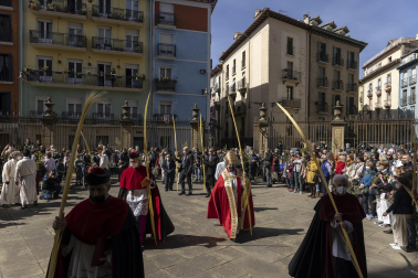 Procesión de Domingo de Ramos en Pamplona, desde la plaza Santa María la Real hasta la Catedral