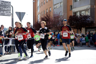 Fotos de XXXII Carrera Popular "Hiru-Herri"./