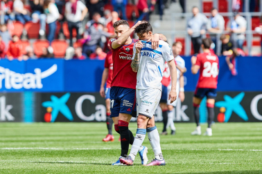 Fotos del partido Osasuna 1-0 Alavés en directo./