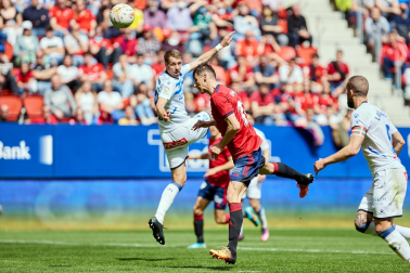 Fotos del partido Osasuna 1-0 Alavés en directo./