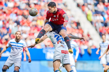 Fotos del partido Osasuna 1-0 Alavés en directo./