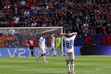 Fotos del partido Osasuna 1-0 Alavés en directo./