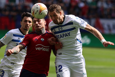 Fotos del partido Osasuna 1-0 Alavés en directo./